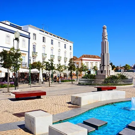 Sunset Apartment, Town Centre