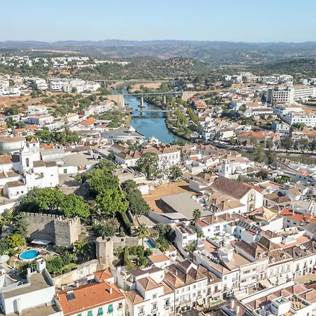 Sunset Apartment, Town Centre דירה טאווירה